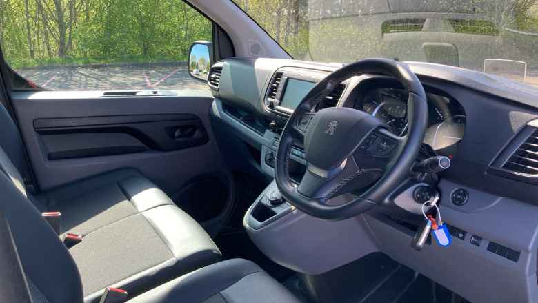 Peugeot Expert Long Diesel 1400 2.0 BlueHDi 145 Asphalt Premium Van